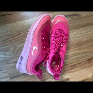 Women Nike Sneakers